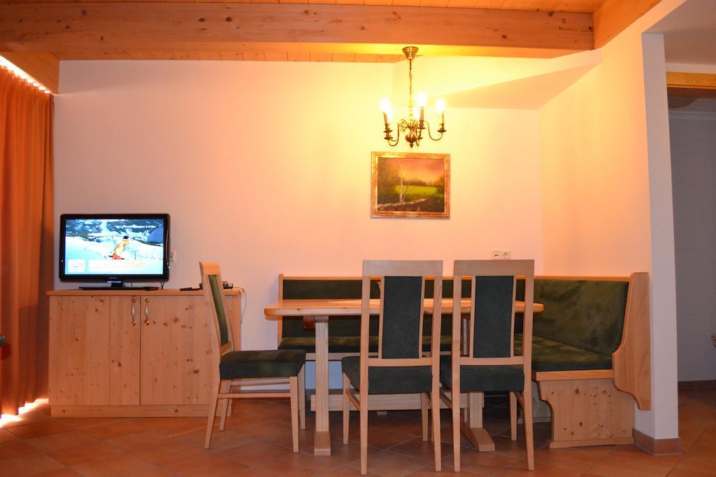 Appartement Hotel Sonneck Konigsleiten Habitación foto